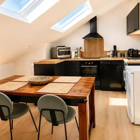 Loft Lumineux Et De Caractère 4 Routes *